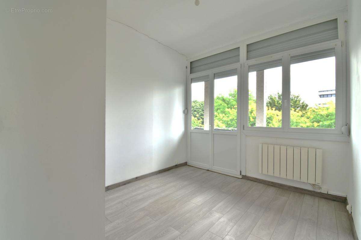 Appartement T3   81,26 m² avec balcons – Hyper Centre de Douai – Vue sur le Beffroi - Résidence principale ou investissement loc - photo 6