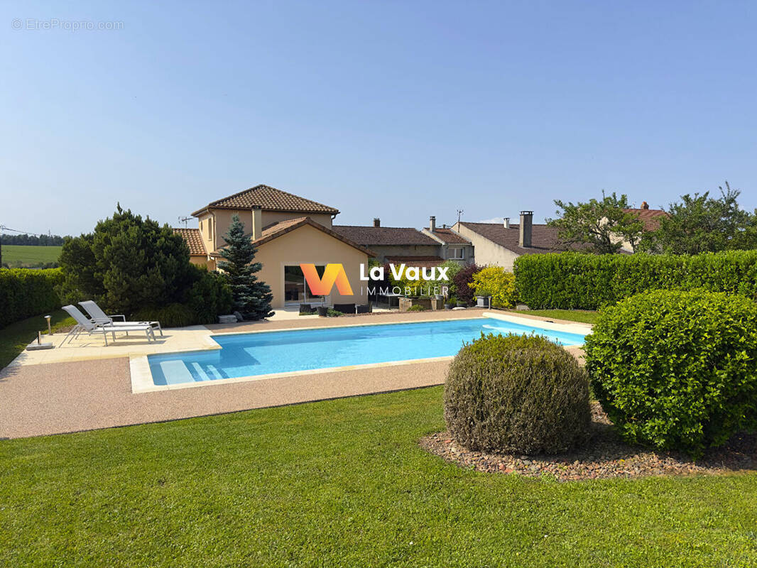 Maison à ORMES-ET-VILLE