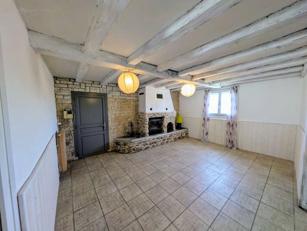 Maison à LA FERTE-GAUCHER