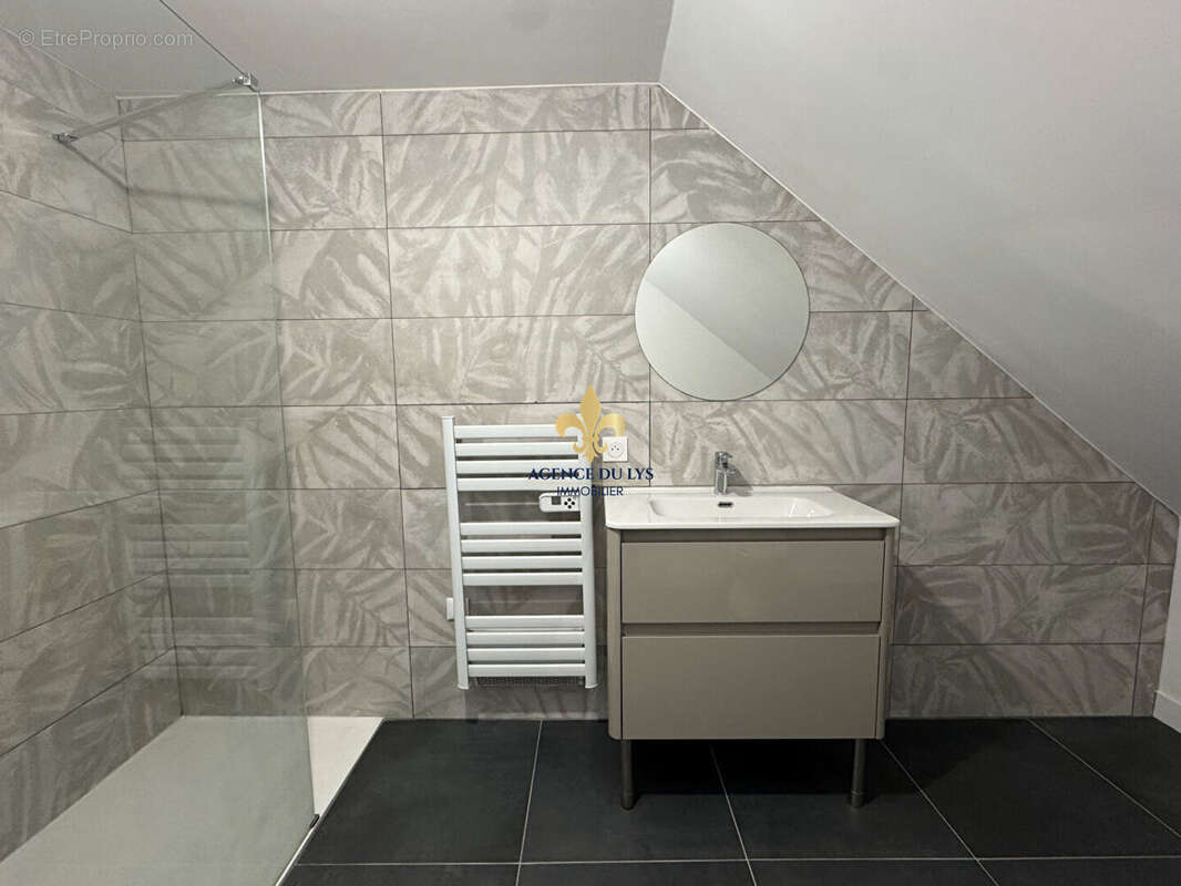 Appartement à LAMORLAYE