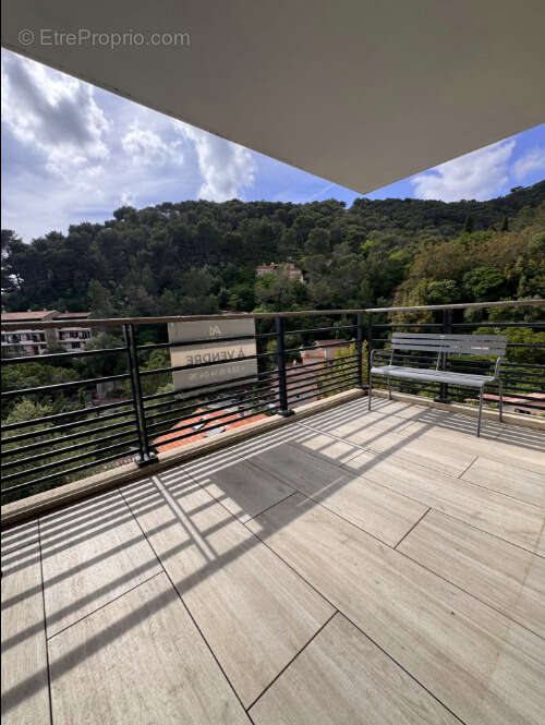 Appartement à EZE