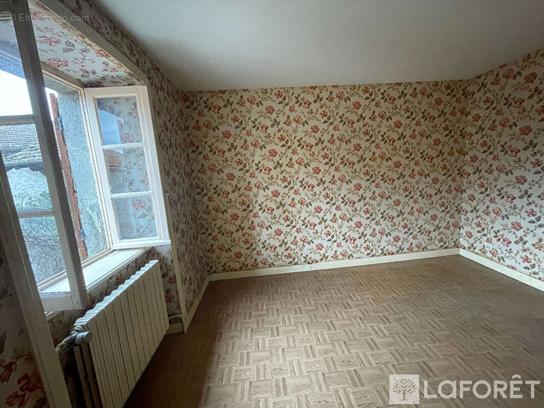 Maison à MAZEYRAT-D'ALLIER