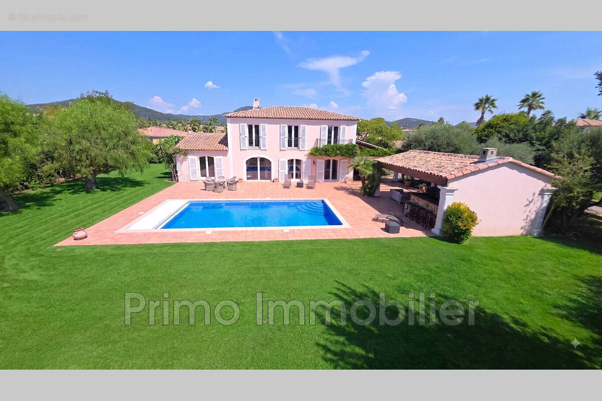 Maison 200 m² à Grimaud  - photo 2