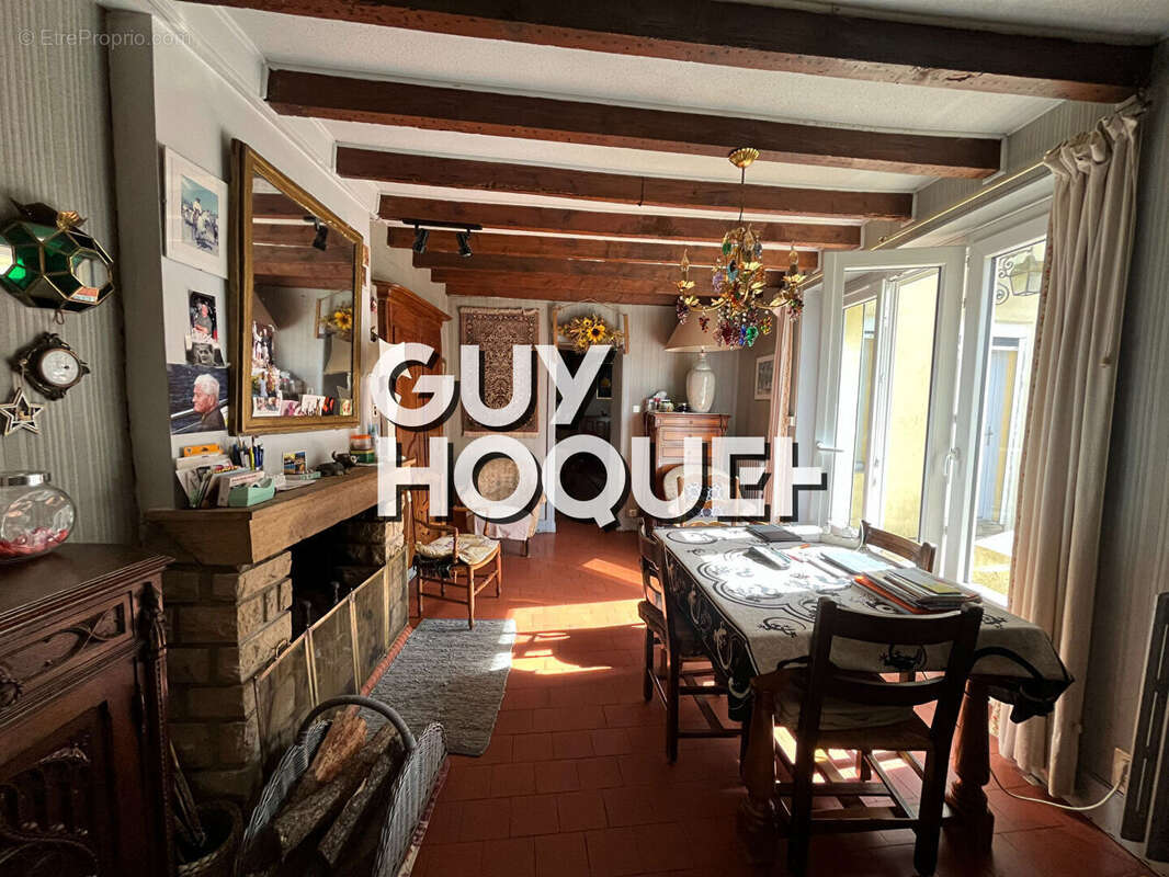 Maison à TOULON-SUR-ARROUX