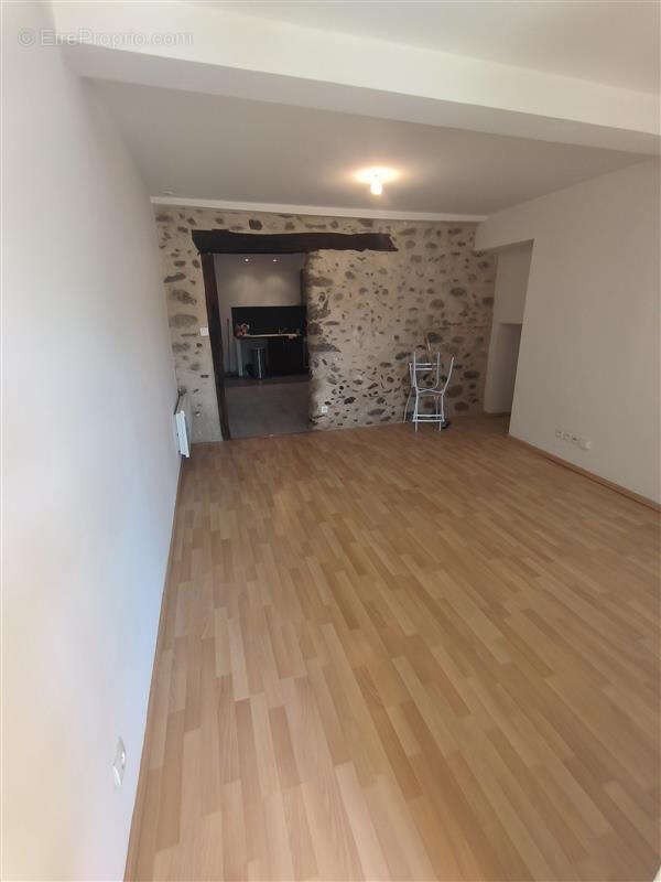 Appartement à SAINT-JEAN-DE-VERGES