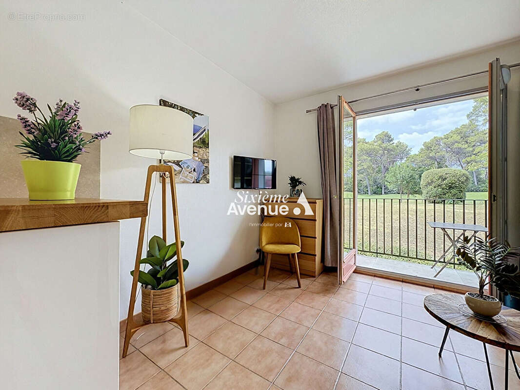 Appartement à MOUANS-SARTOUX