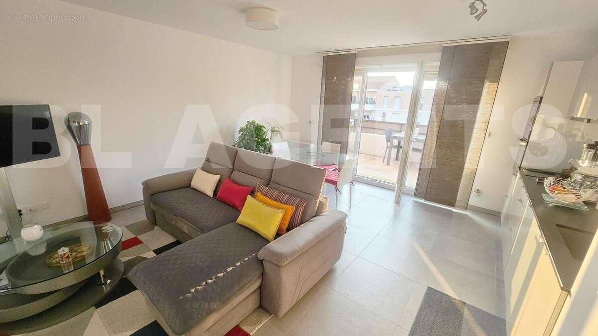 8BBA1D88-A4E1-2FAB-EA3C-FA2E808293E2 - Appartement à MARSEILLE-12E
