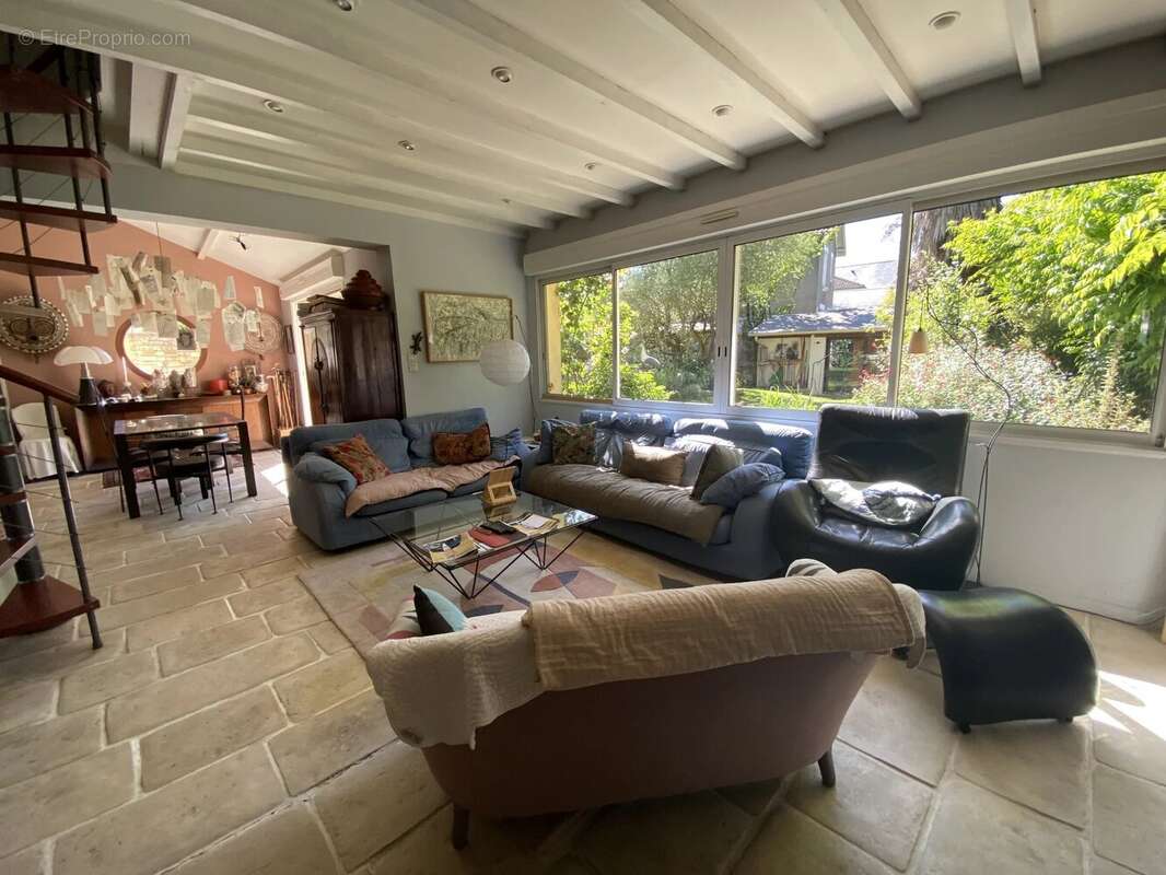 Maison à CHATELLERAULT