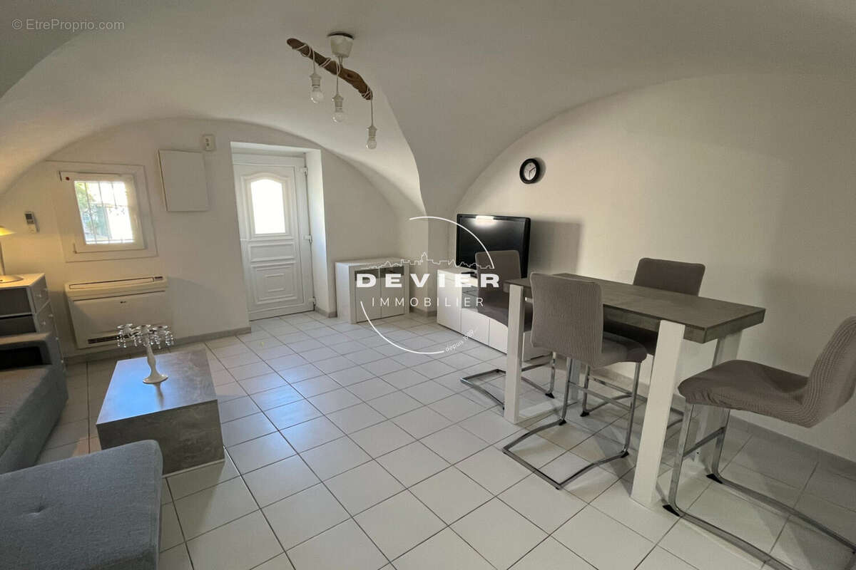 Appartement à SAINT-GENIES-DES-MOURGUES