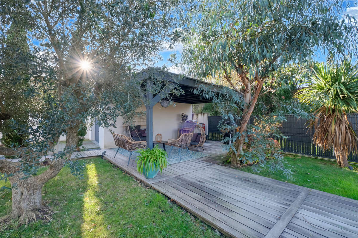 Maison à SAINTE-FOY-D&#039;AIGREFEUILLE