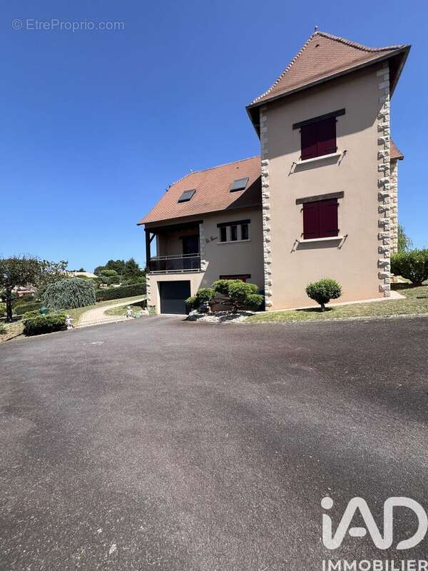 Maison 150 m² à Cosnac  - photo 2