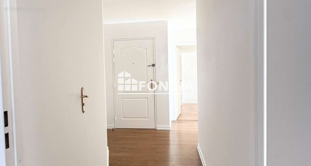 Appartement à MORANGIS