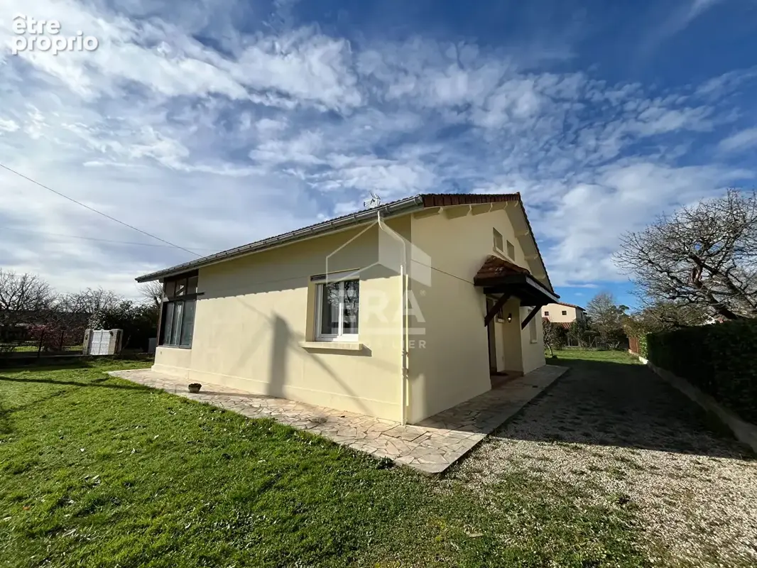 Maison à VIC-EN-BIGORRE