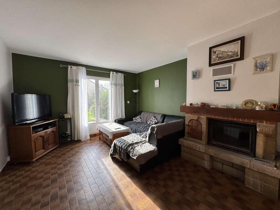 Maison à VAL-DE-REUIL