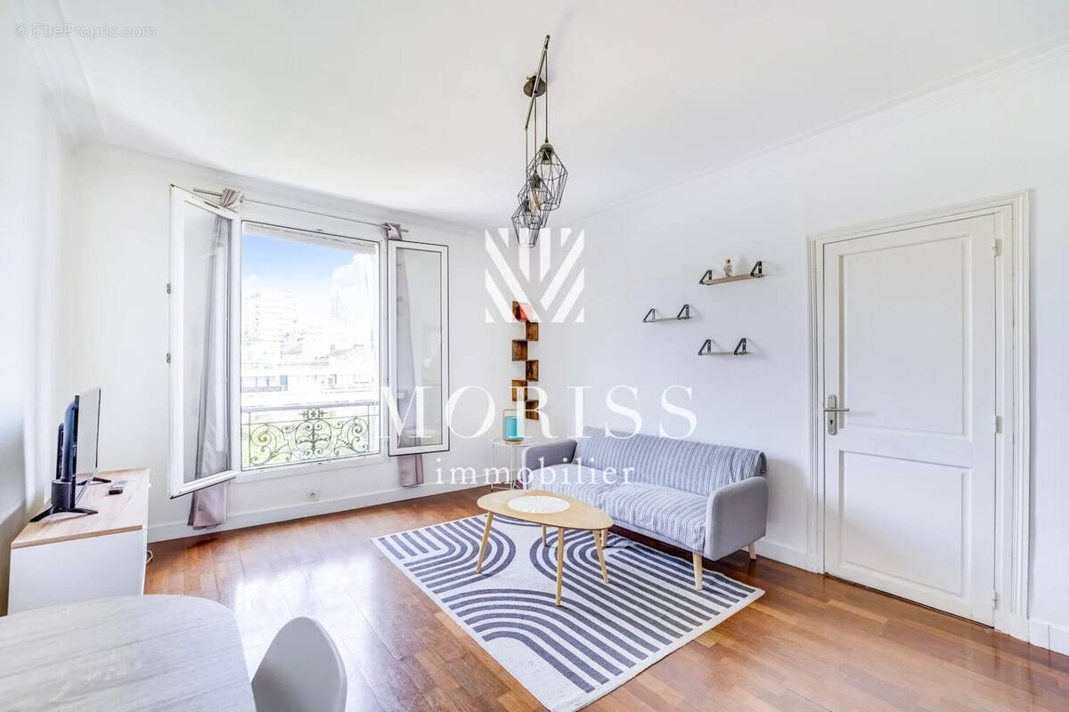 Appartement à PARIS-19E