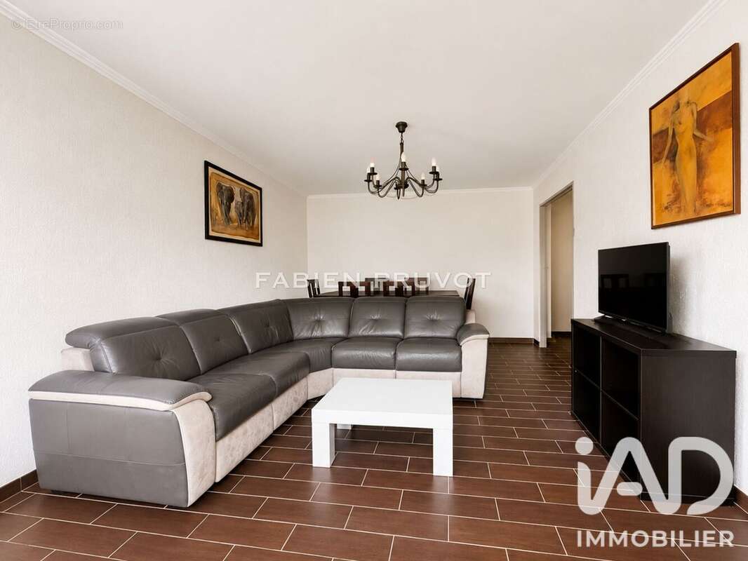 Appartement 67 m² à Eaubonne  - photo 2
