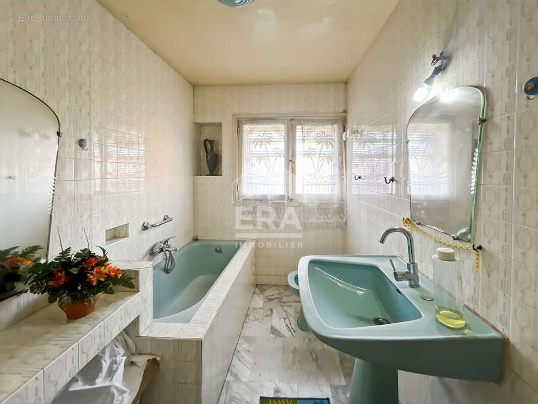 Appartement à MARSEILLE-12E