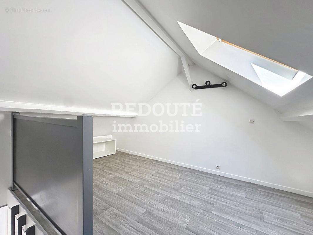 Luton - appartement de type avec jardin et dependance - photo 5