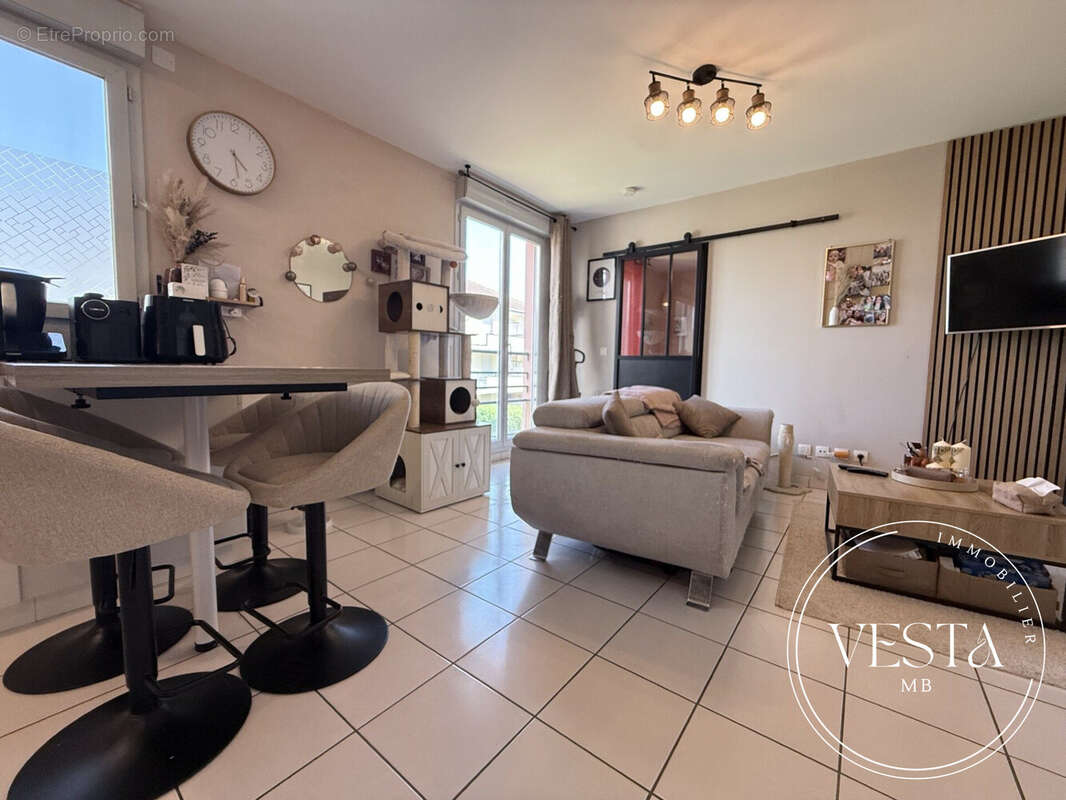 Appartement à MARSANNAY-LA-COTE
