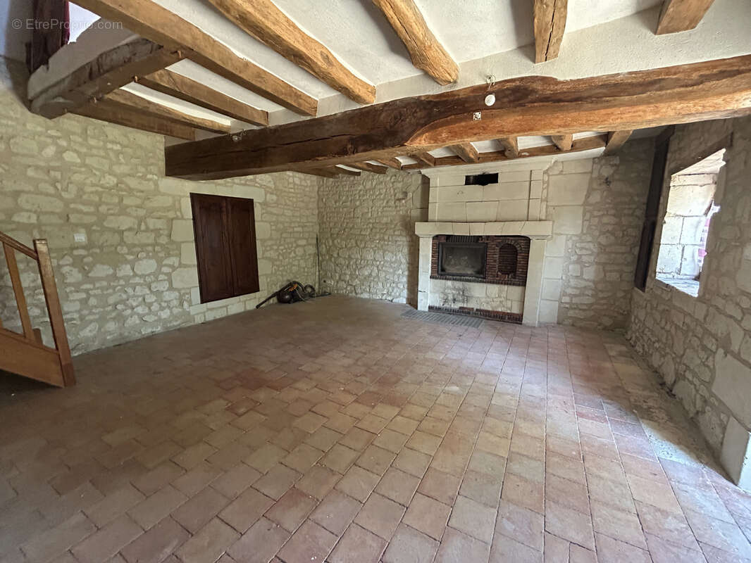 Maison à RESTIGNE