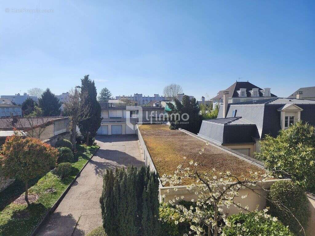 Appartement à SAINT-MAUR-DES-FOSSES