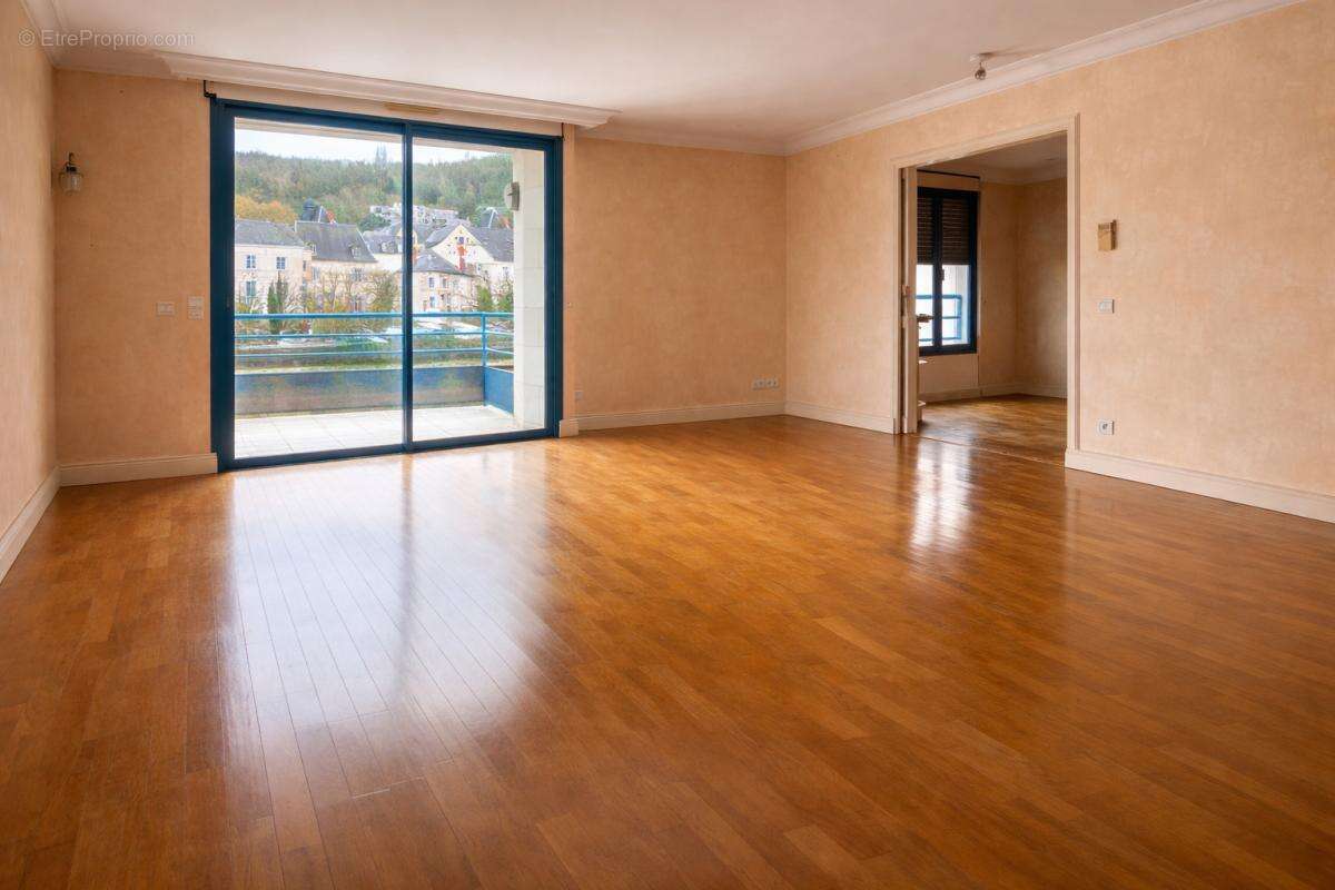 Appartement à TERRASSON-LAVILLEDIEU