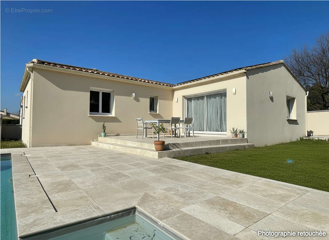 Maison à L'ISLE-SUR-LA-SORGUE