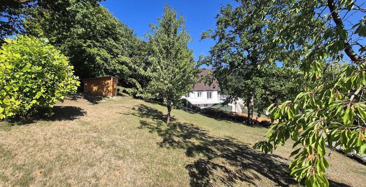 Belle Propriété Contemporaine ou Superbe Villa de 166 m² entièrement rénovée avec sa Piscine sécurisée de 40 m², Balcon, Terrass - photo 18