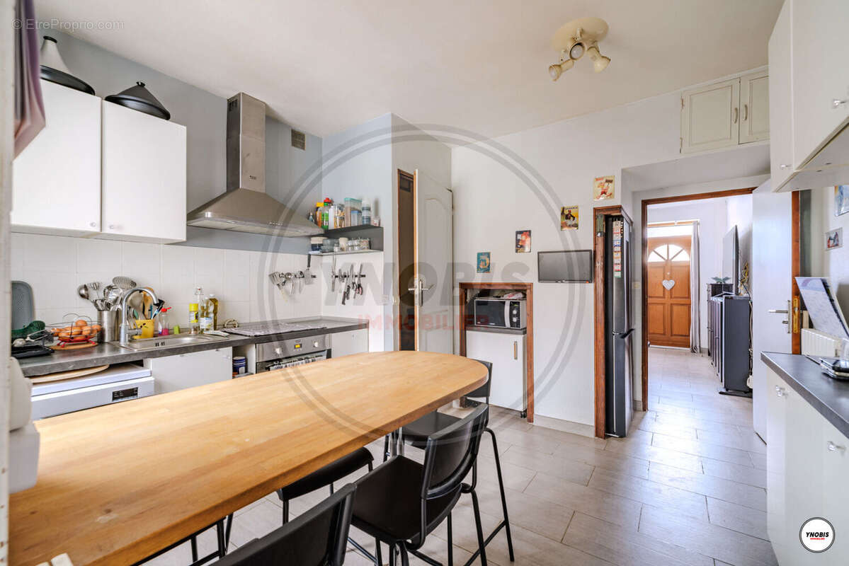 Maison à LES MUREAUX