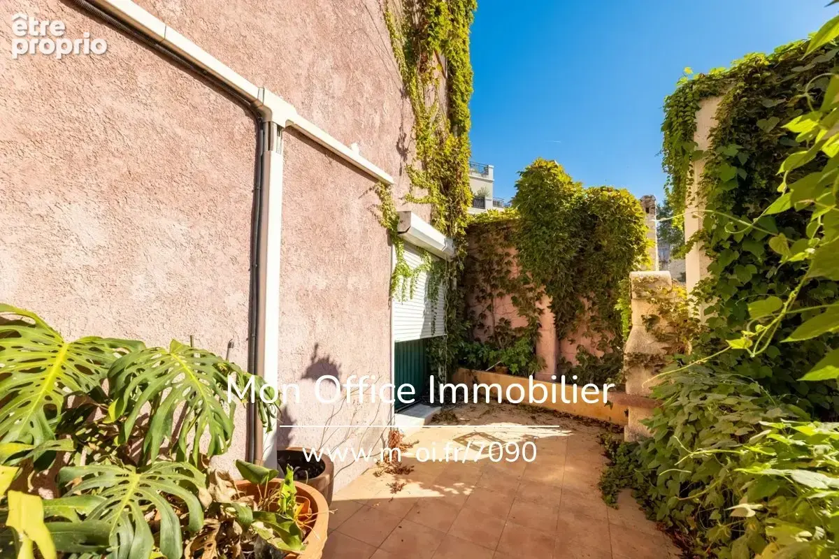 Référence : 7090-AMB - Immeuble 5 pièces avec local commercial et chambre froide - photo 17