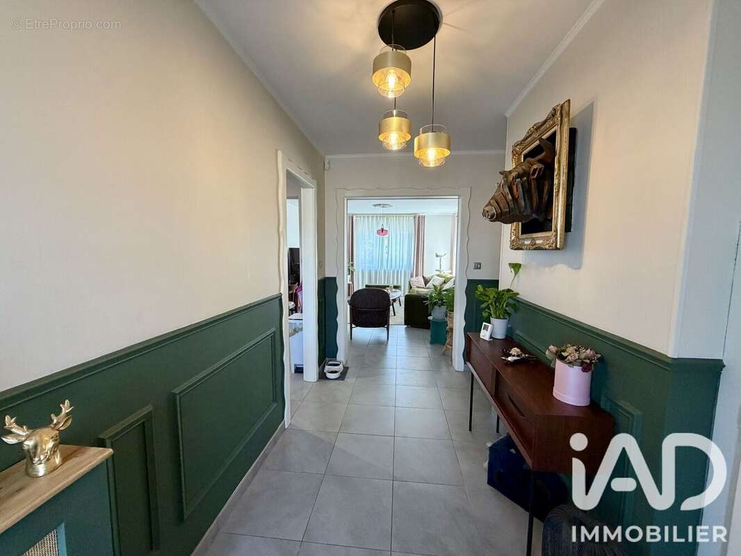 Maison 148 m² à Talange  - photo 2