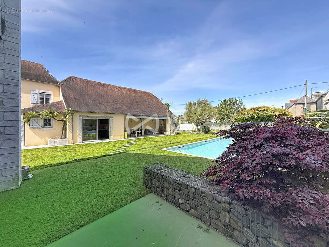 Maison à PARDIES