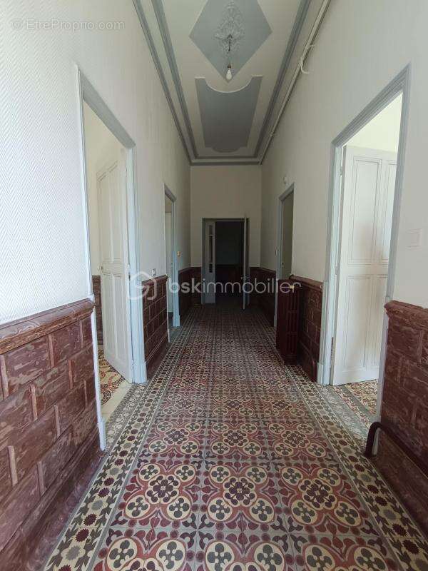Maison Bourgeoise 140m2 plain pied à flanc de la colline Saint Jacques - photo 5