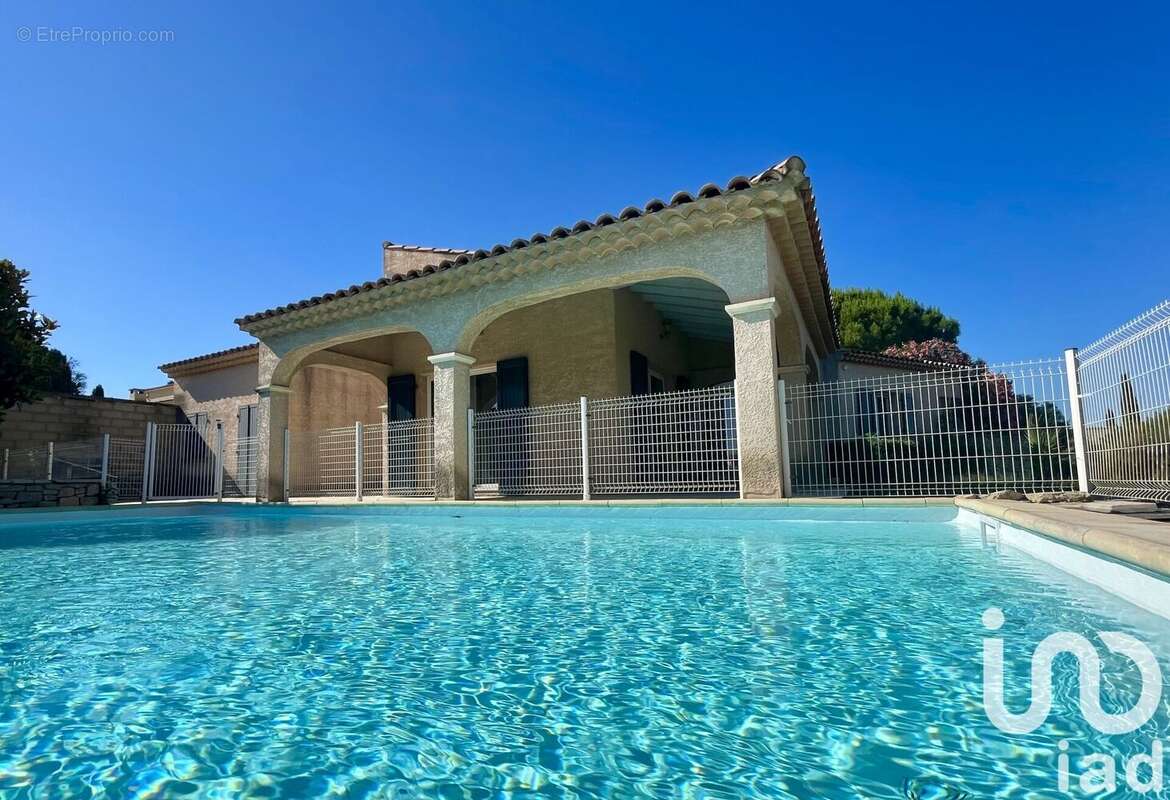 Photo 2 - Maison à VILLETELLE