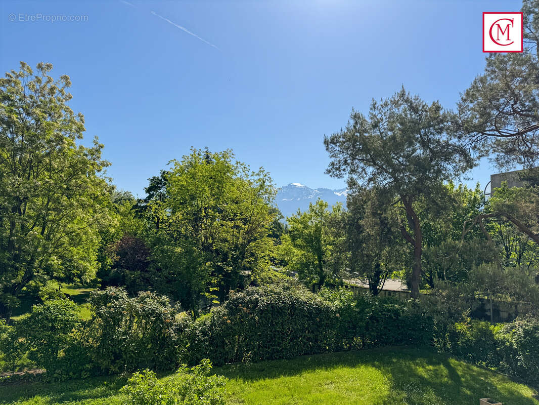 Appartement à MEYLAN