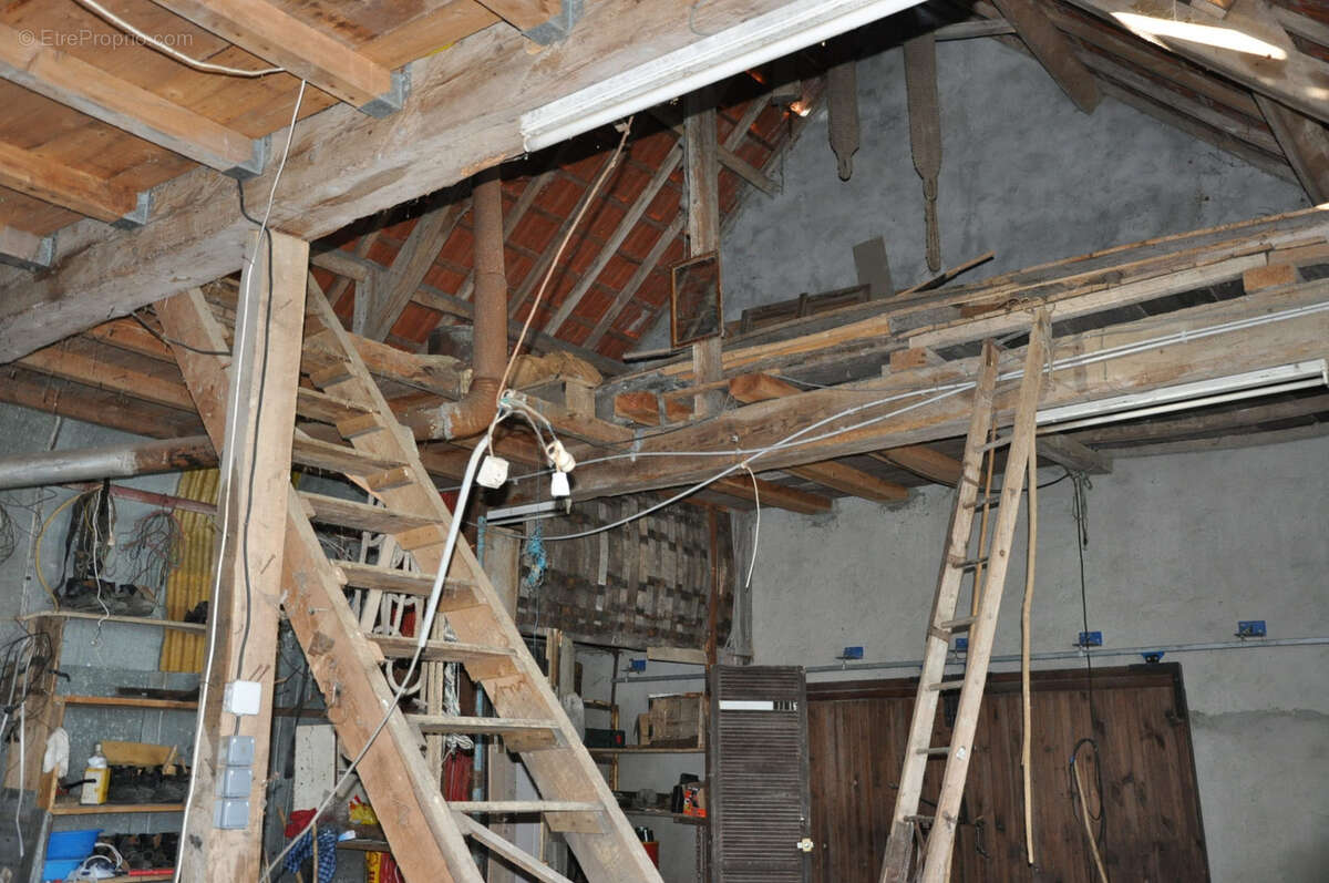 Jolie longère à la campagne, avec 6 chambres et 5610 m2 de terrain - photo 22