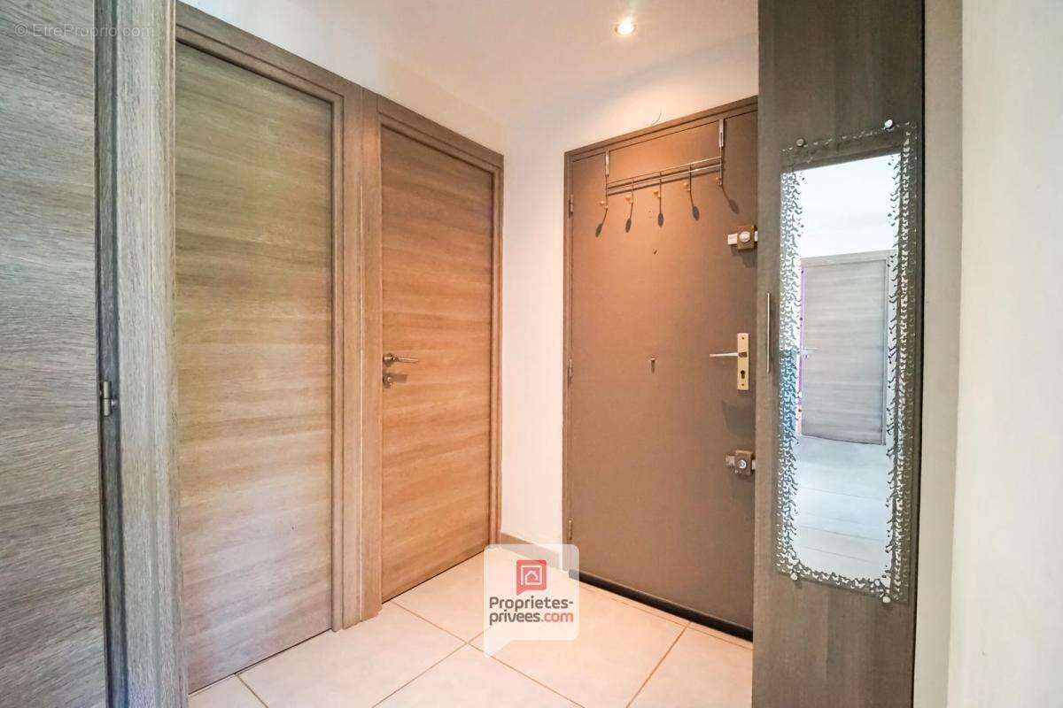 Appartement à SAINT-MARTIN-D'HERES