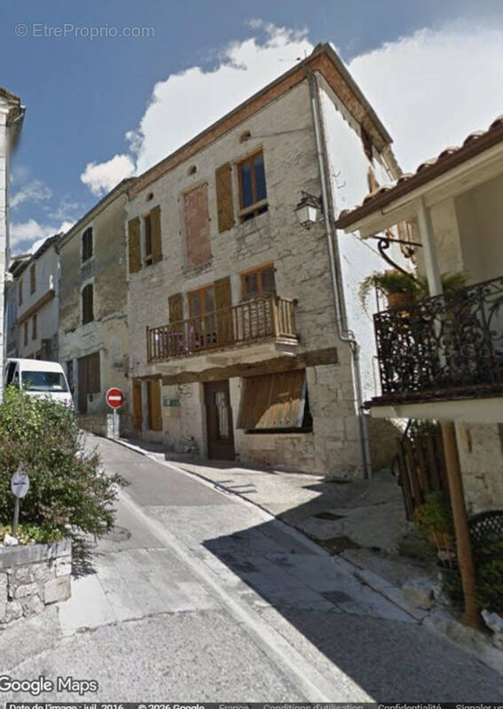 Maison à MONTAIGU-DE-QUERCY