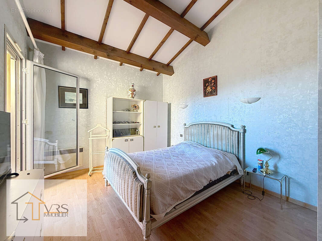 Maison à SAINT-ESTEVE