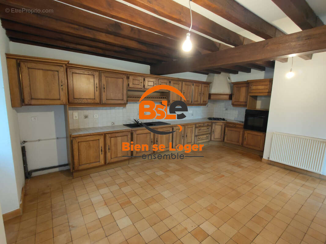 Maison à VIEILLESPESSE