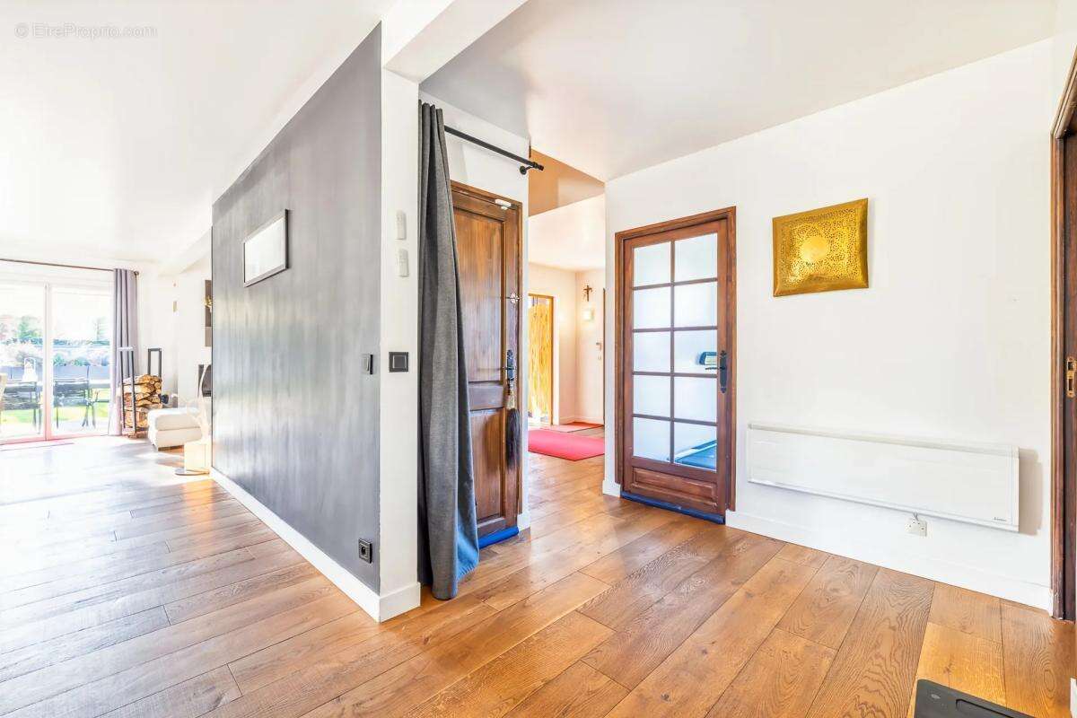 Maison à SAINT-FARGEAU-PONTHIERRY