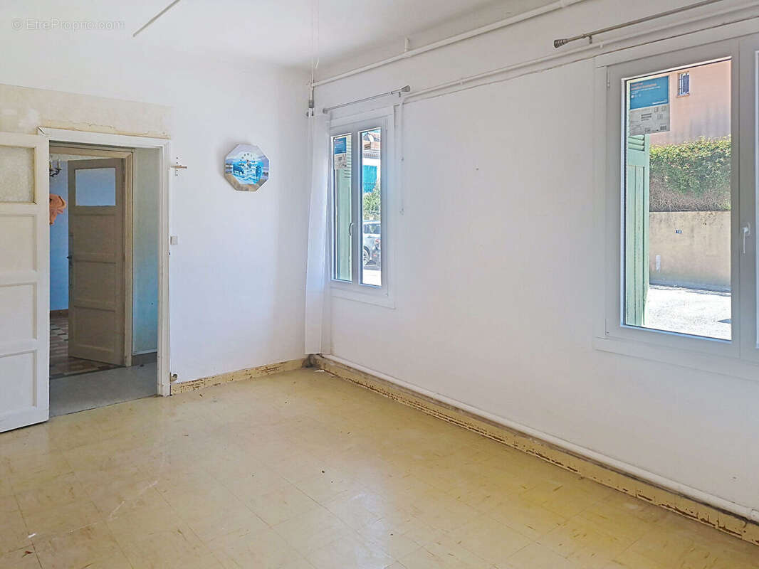 Maison à ROQUEMAURE