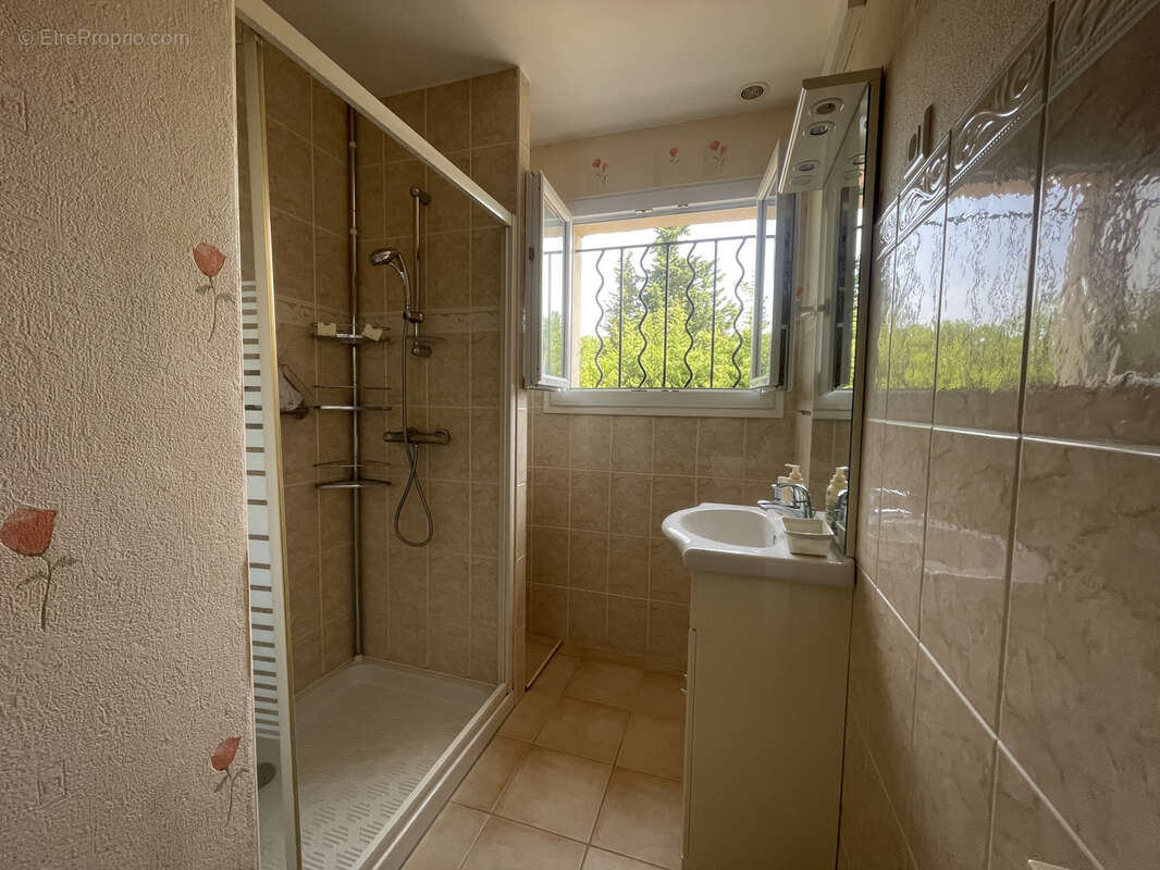 Maison à SAINT-BAUZILLE-DE-LA-SYLVE