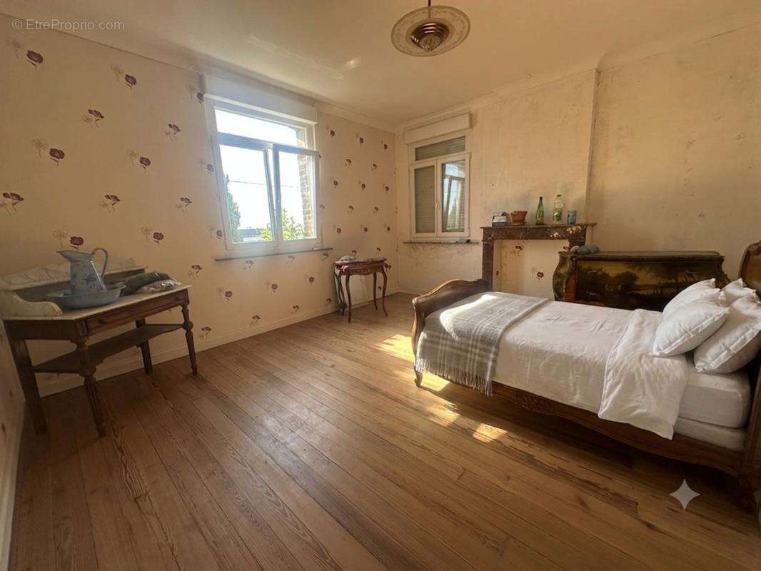 Maison de maître de caractère – bertry – 290 m² – terrain 1 700 m² - photo 14
