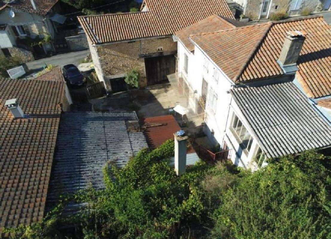 Maison à VERTEUIL-SUR-CHARENTE
