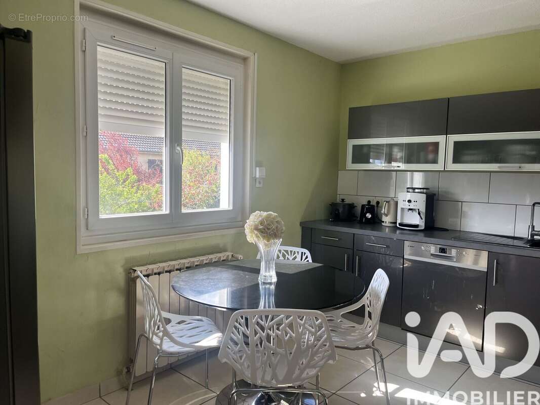 Photo 3 - Maison à MONTROND-LES-BAINS