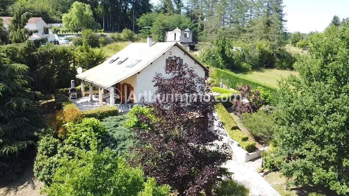 Belle maison familiale de 3/4 chambres avec piscine, terrasse couverte et panorama exceptionnel - photo 4