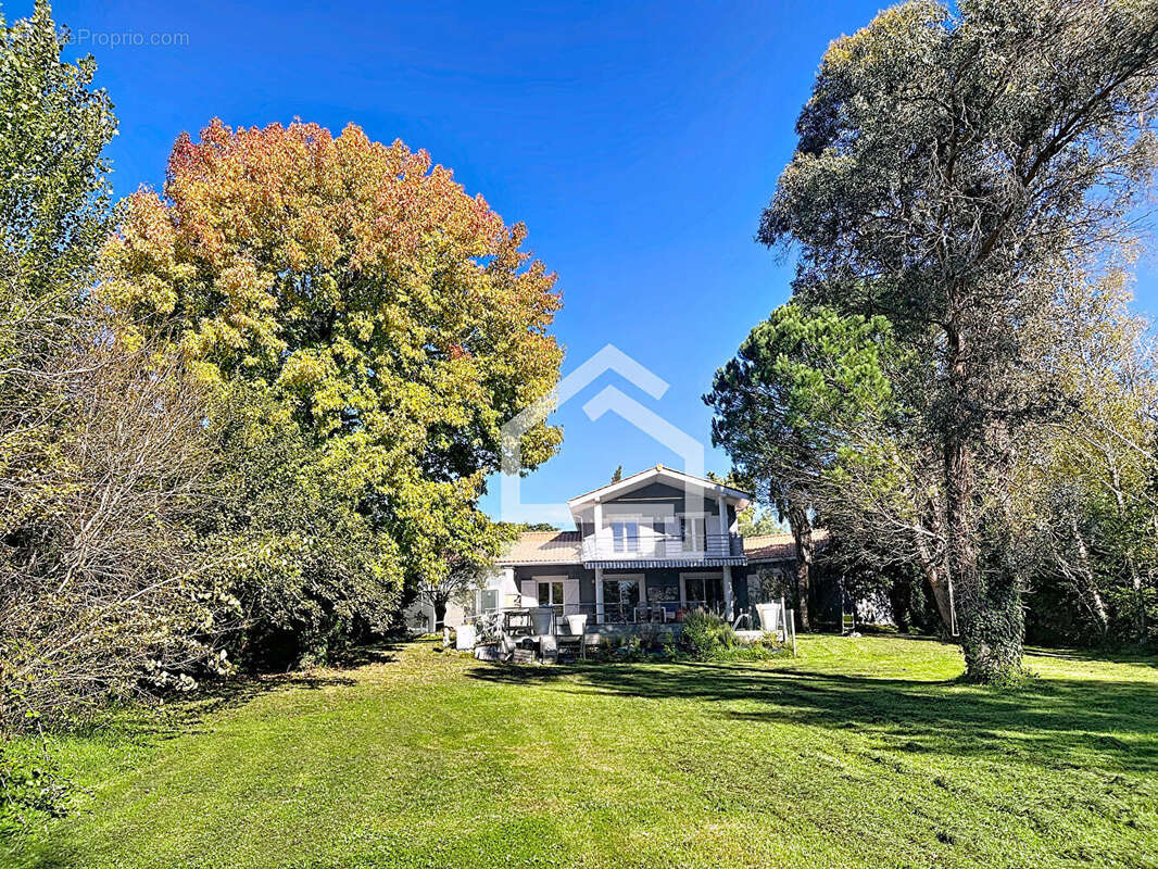Maison à LE TAILLAN-MEDOC