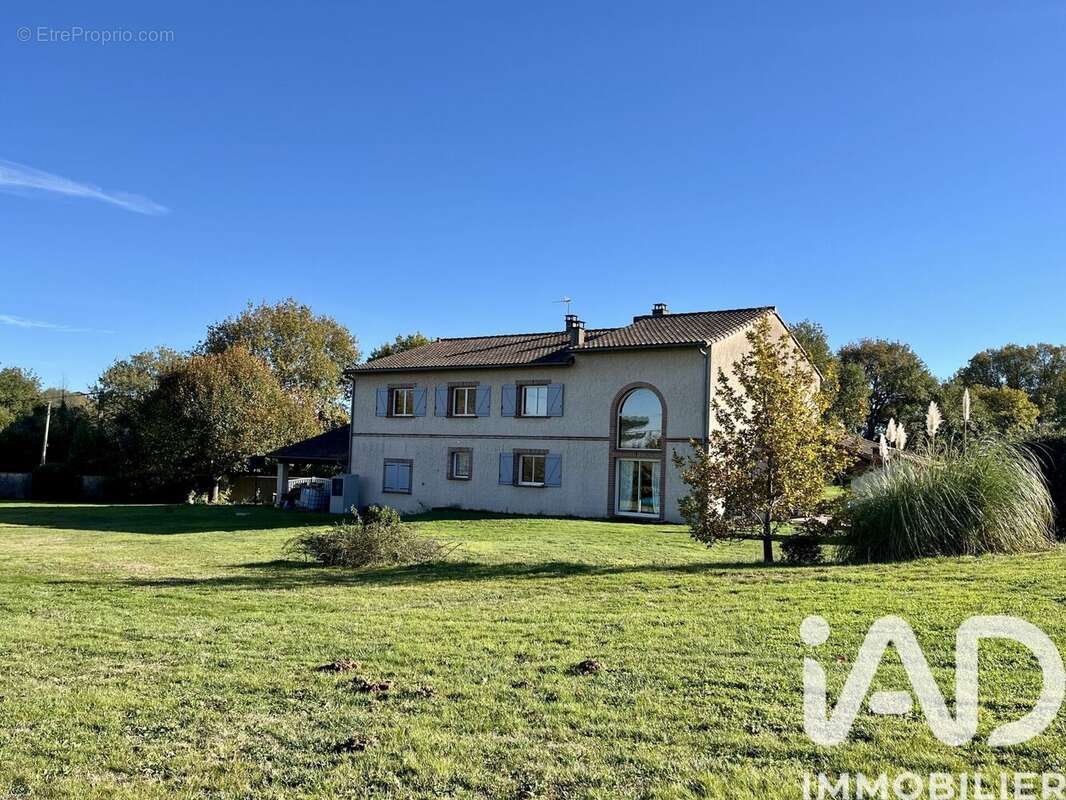 Photo 2 - Maison à SAVERDUN