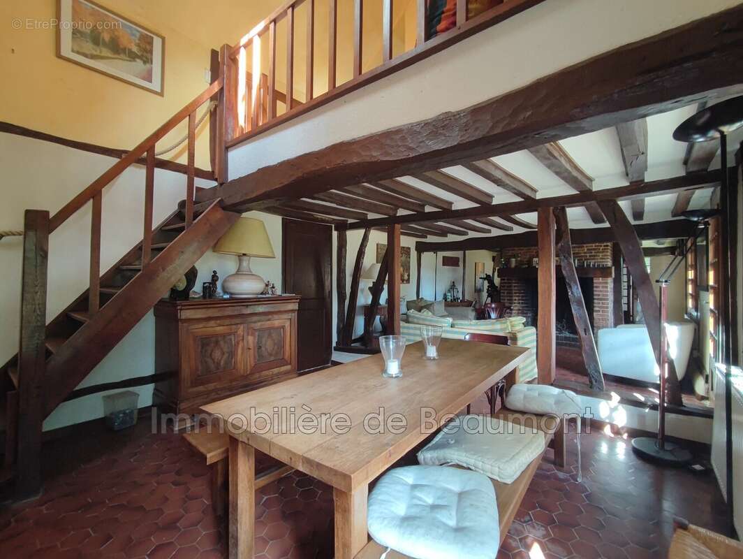 Maison à BEAUMONT-LE-ROGER
